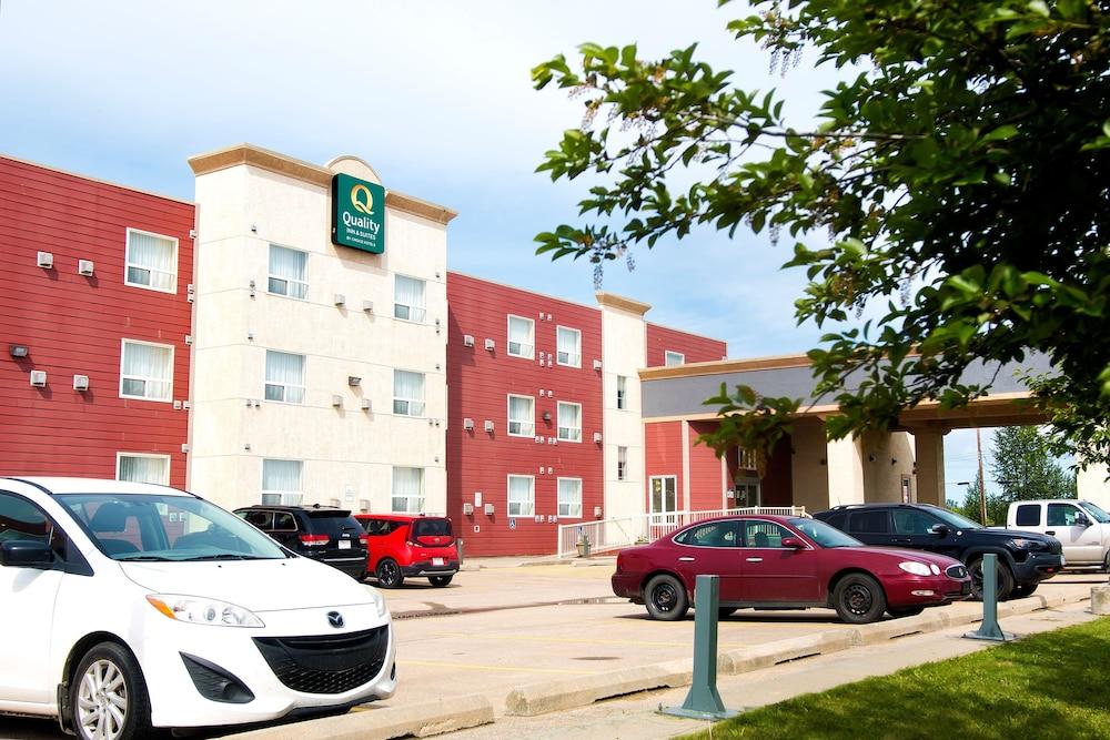 Quality Inn & Suites Уайткорт Экстерьер фото